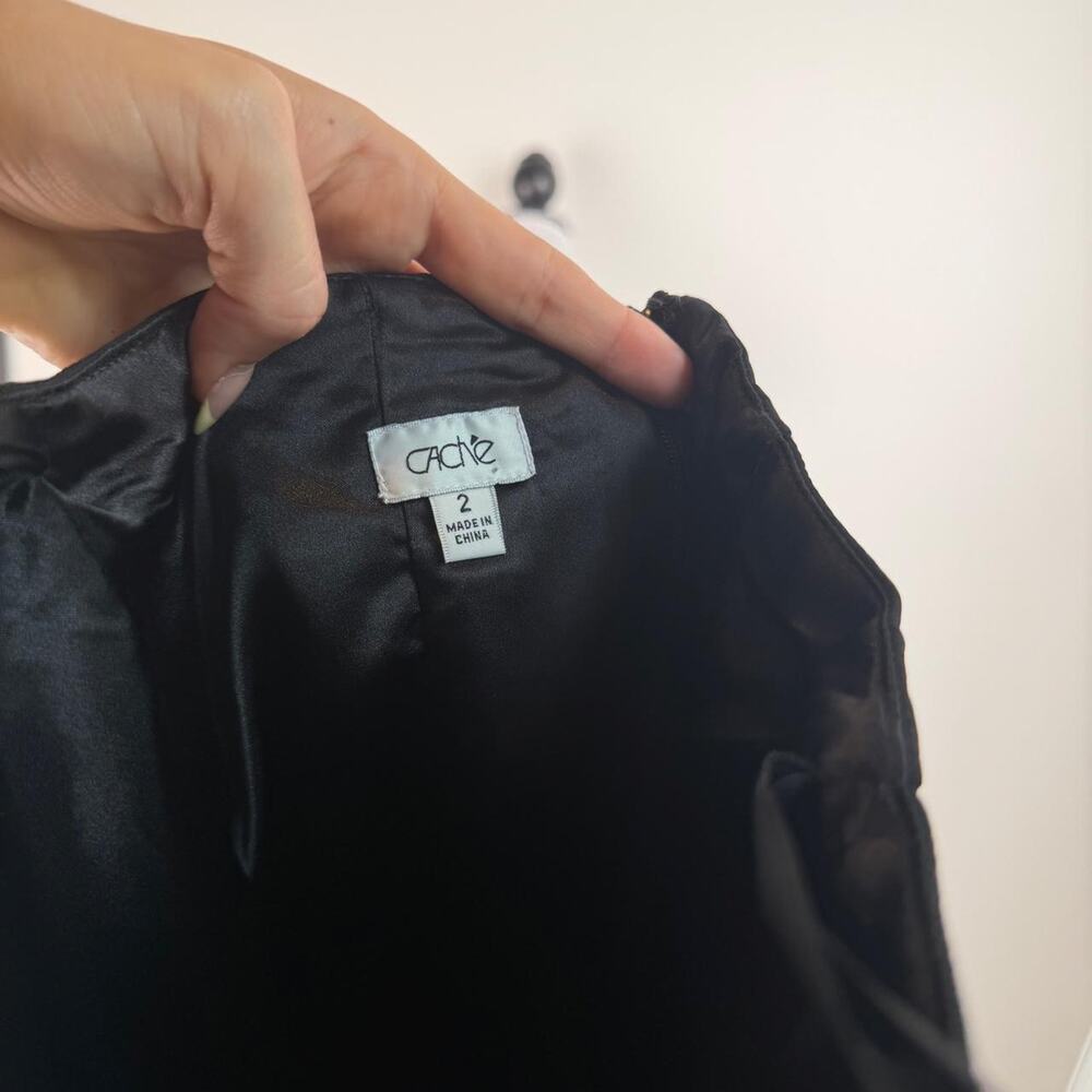 Black ruffle corset dress with - Picture 2 of 3